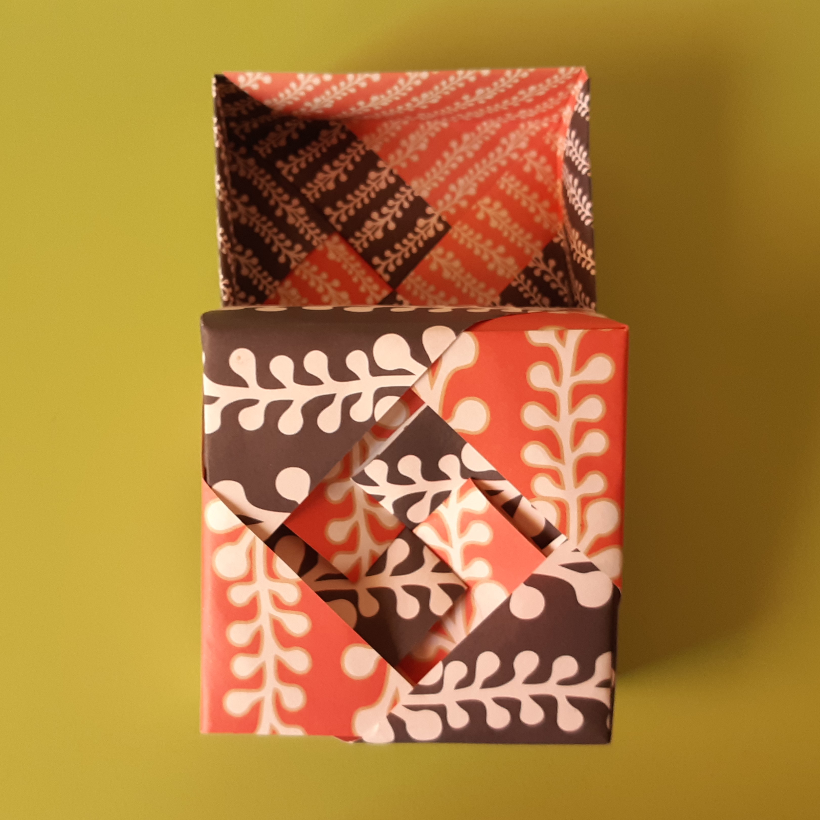 Boîte carrée modulaire 2€
(~ 8 x 3 cm, autres dimensions possibles)