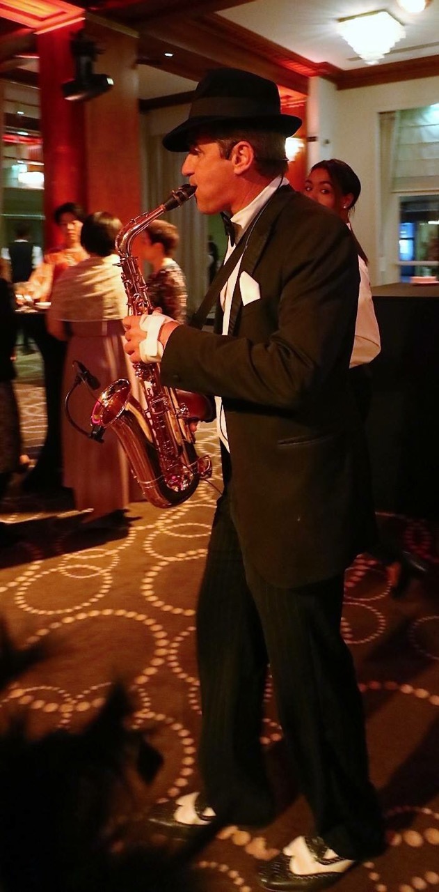 chanteur de jazz, chanteuse de jazz, chanteur latino, chanteuse latino, chanteur romantique, chanteuse, live singer, jazz singer, jazz saxophoniste, soirée jazz, soirée romantique, romance, animation musicale, musiciens, musiciennes, chanteuses