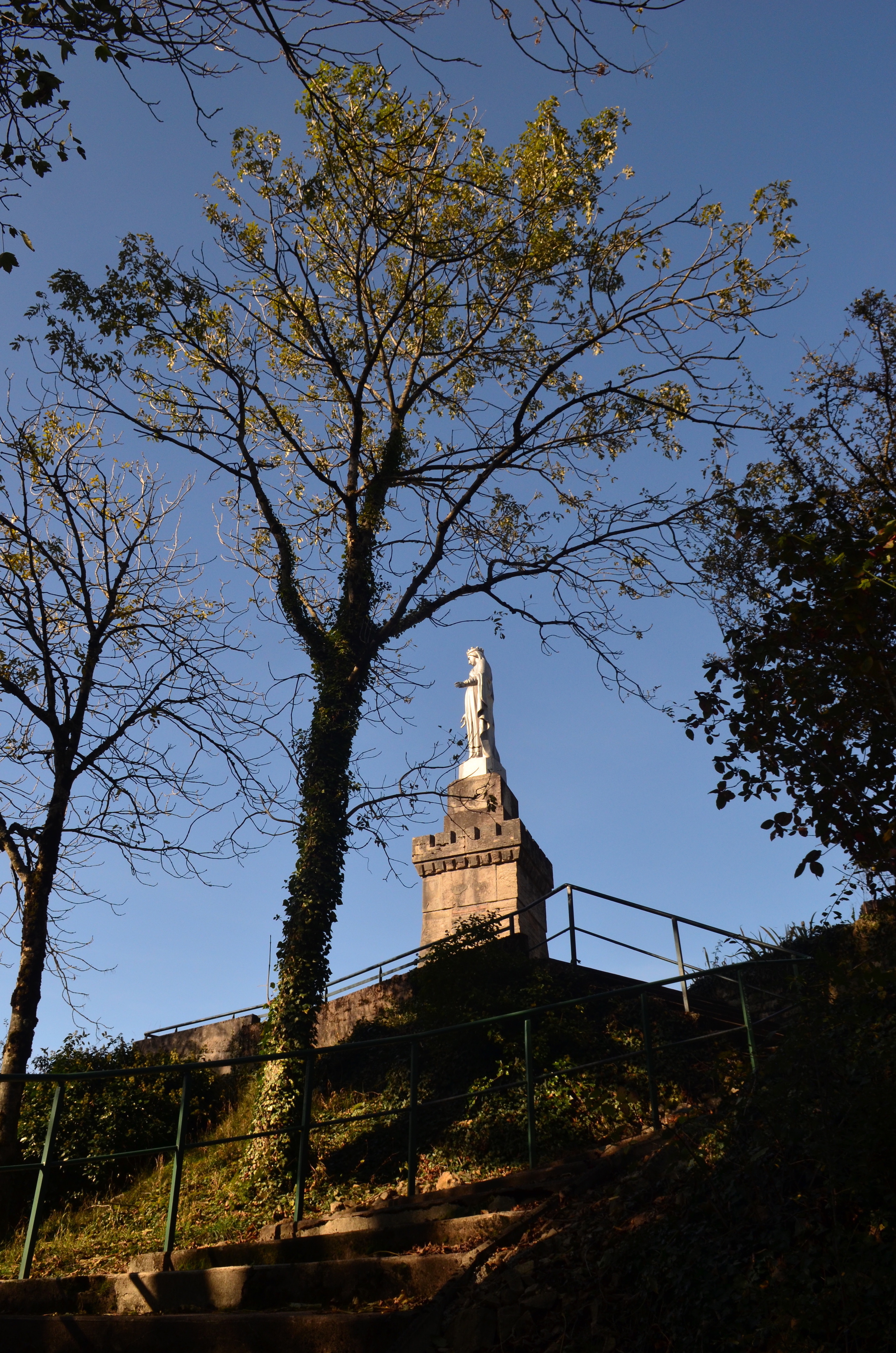 Vierge au sommet