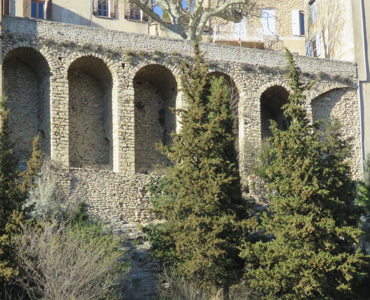 Montbrun 5 