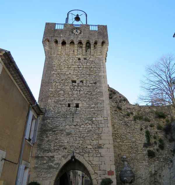 Montbru 1 
