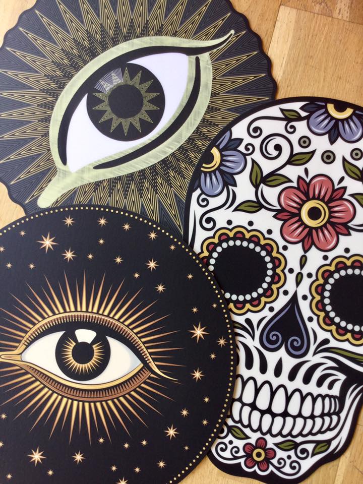 Sets de table et sets dessous de verres collection Pôdevache collection Native Tribe · ‎Tattoo compris · ‎Pas bête · ‎Let me sea · Fiesta - L.A is Calling · Clair voyance