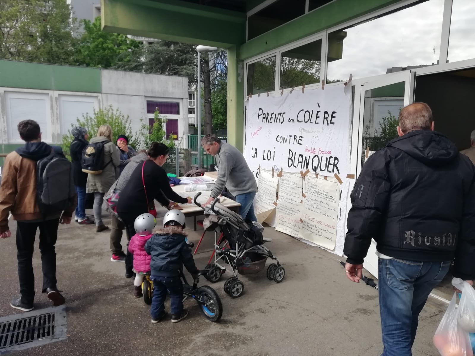 Vide grenier courcelles 27 avril