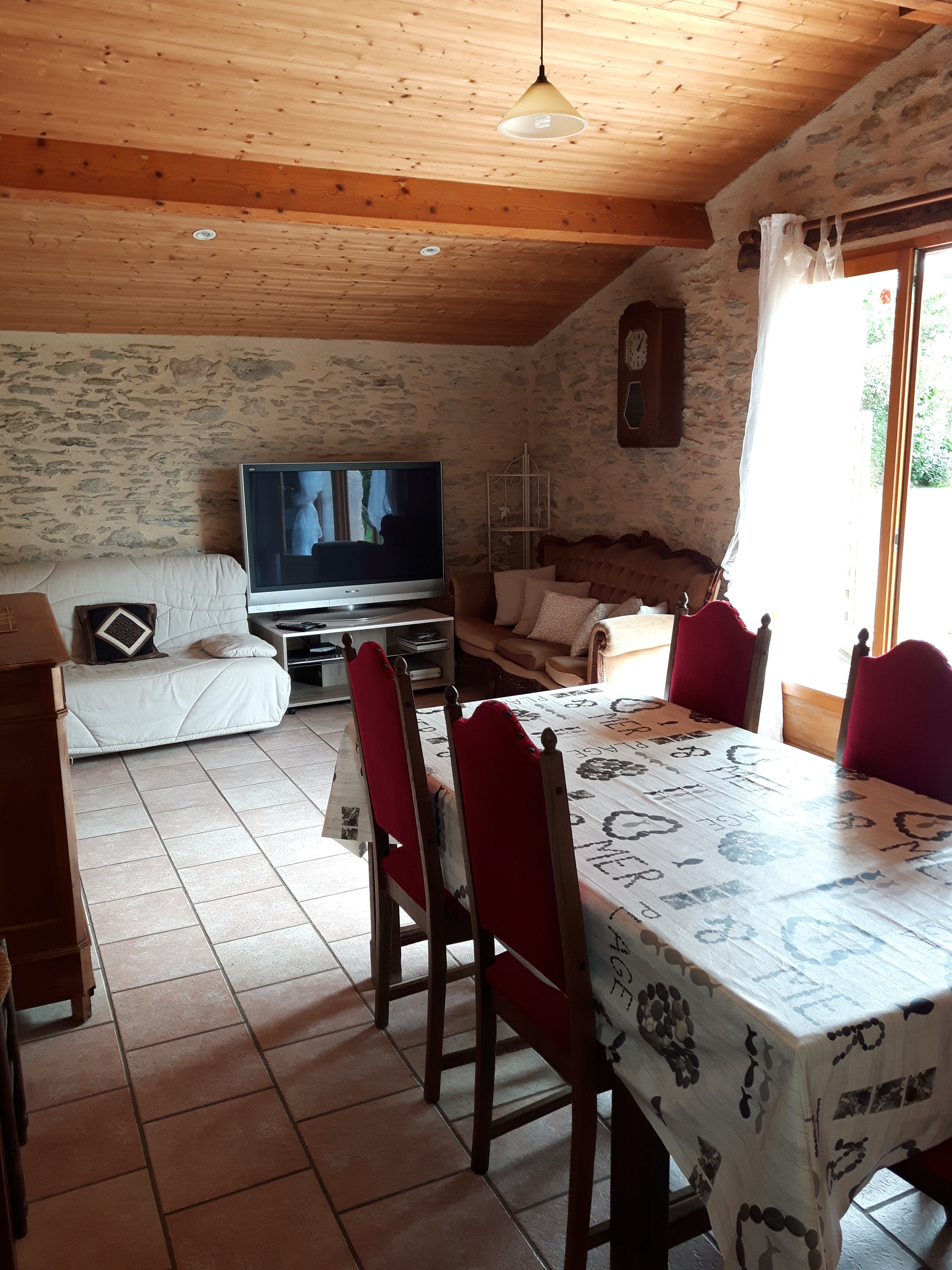 Location vacances 5 6 personnes gite mer pornic 44 salon sejour
