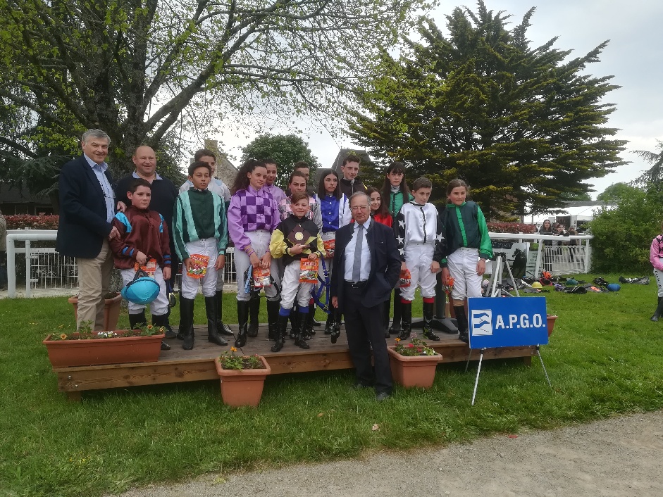 CHALLENGE APGO PONEYS A SENONNES