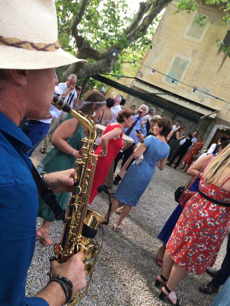 saxophoniste, saxophonist player, singer, jazz singer, sax & singer, Singer Crooner, Chanteur, Chanteuse, Trio Jazz, Duo Jazz, Pianiste, Lucky djé, lucky g, luky dgé, entertainer, entertainment, événementielle, événement, Soirées Privées, Anniversaires, Baptêmes, Mariage, Départ en retraite, Inauguration, Soirée Communication, Club Business, Polo Club, Jumping, Exposition, Foires, Salon, Festivals, Festival international du Film, Festival international du Yachting, Hôtels de luxe, Luxury Events, Wediing, Luxury, Campings, Clubs de Vacances, Musique Déambulatoire, Déambulation Musicale,  French Riviera, Côte d'Azur, Provence Alpes Côte d'Azur, Monaco, Nice, Cannes, Saint-Tropez, Toulon, Marseille, Bandol, Sanary Sur Mer, Cassis, La Ciotat, Le Castelet, Draguignan, Verdon, Cotignac, Saint Maximin la Sainte Baume, Aubagne, Aix en Provence, Salon de Provence, Arles, Marignane, Montpellier, Nîmes, Avignon, Orange, Manosque, Sisteron, Pertuis, Digne les Bains