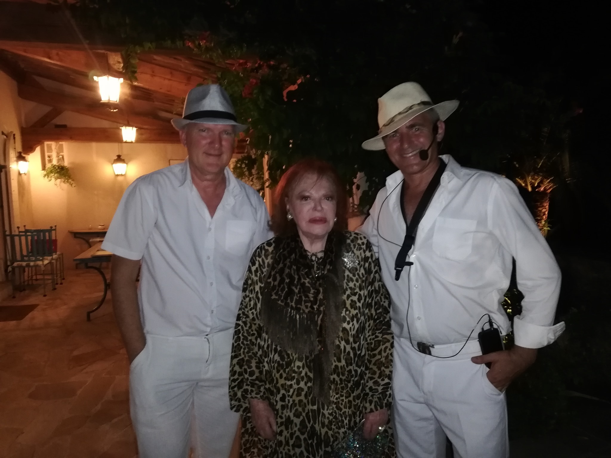 Régine, la reine de la nuit, Jet Set, Soirées mondaines, Cannes, Monaco, Paris, Courchevel, Gstaad, Groupe Formation Jazz Swing, Jazzmen, Animation Musicale, Musiciens de Jazz, Chanteurs de Jazz, Soirée Gatsby, Musiciens Charleston, Prohibition party, Année 20, Musique de la Belle époque, Chanteur, Saxophoniste, Pianiste, Spécialistes des plus grandes soirées événementielles, Soirées de galas, soirées corporates, soirées jet set...