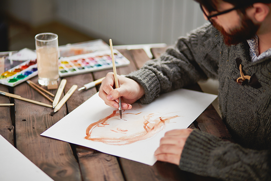 Atelier de soutien thérapeutique de dessin et collage dans les Yvelines entre Houdan et Rambouillet.