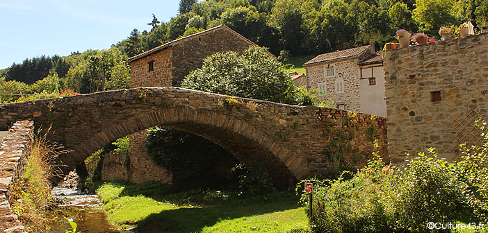 Village blesle haute loire