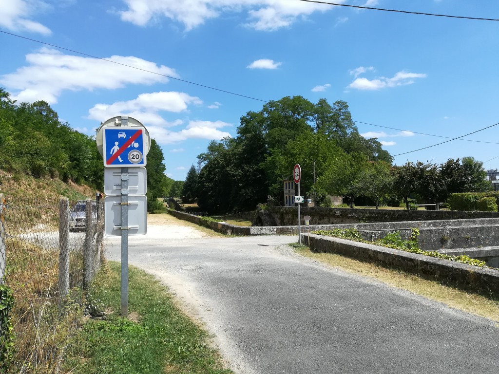 Fin de zone de rencontre Tuilieres