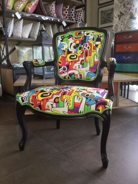Refection fauteuil bordeaux relooking de meuble bordeaux tapissier decorateur bordeaux atelier les renaissances 1s