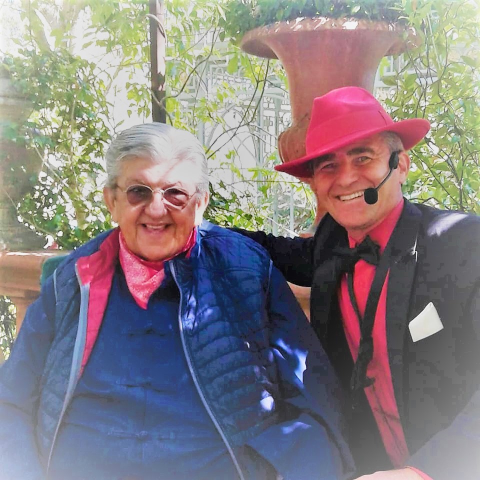restaurant chez bruno, chez monsieur bruno de lorgues, chez bruno, lorgues, haut var, animation, entertainment, jazz singer, wedding day, wedding cocktail, lucky djé, chanteur & saxophoniste