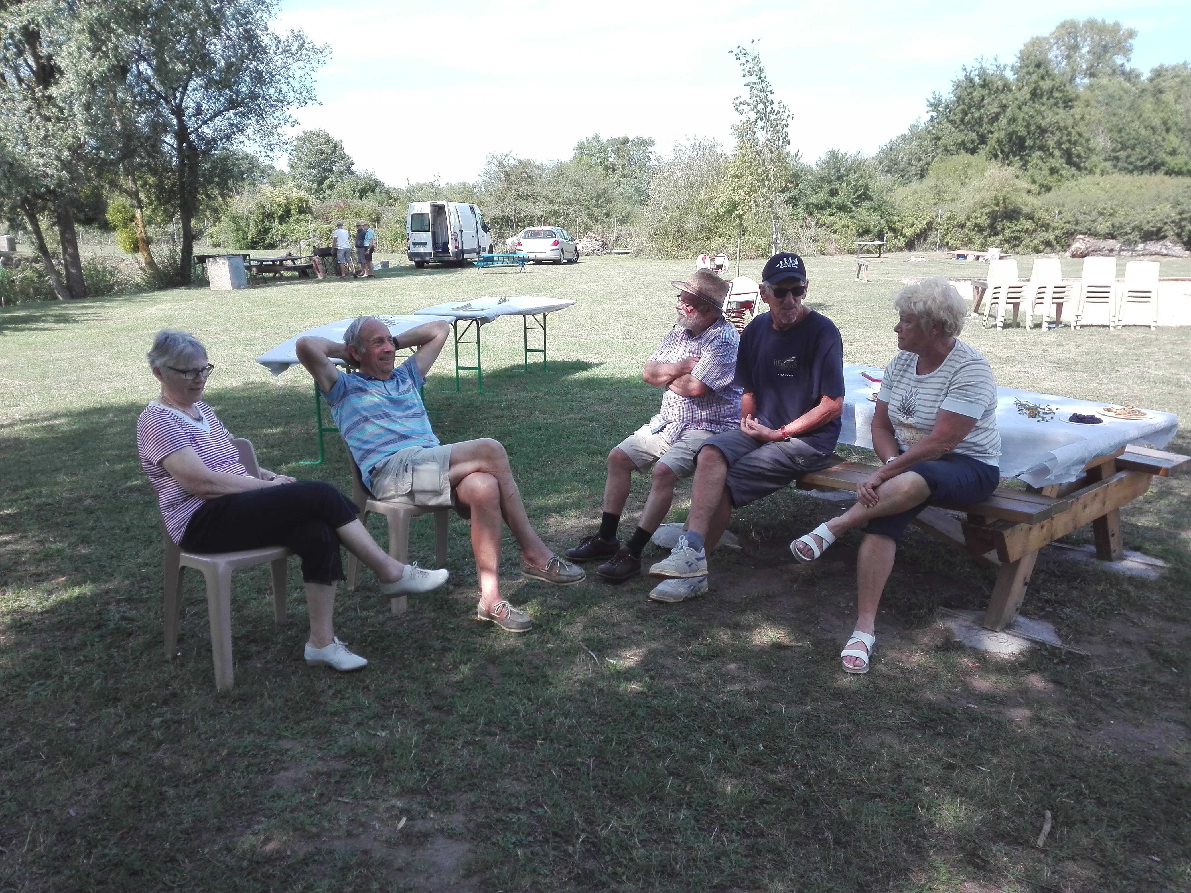 Bbq menilles 23 aout 2019 on refait le monde