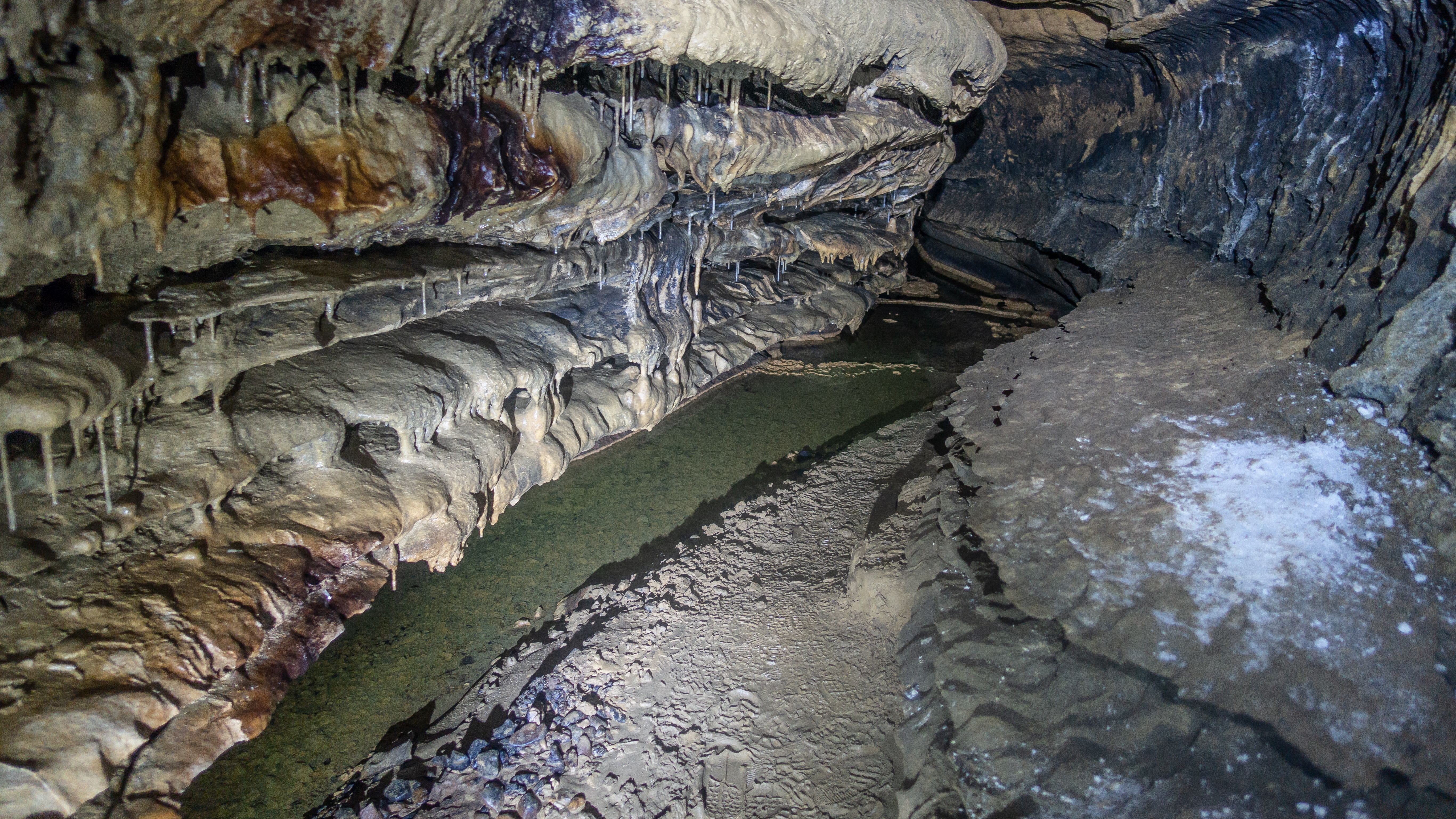 2019 08 25 grotte moulin des isles 39