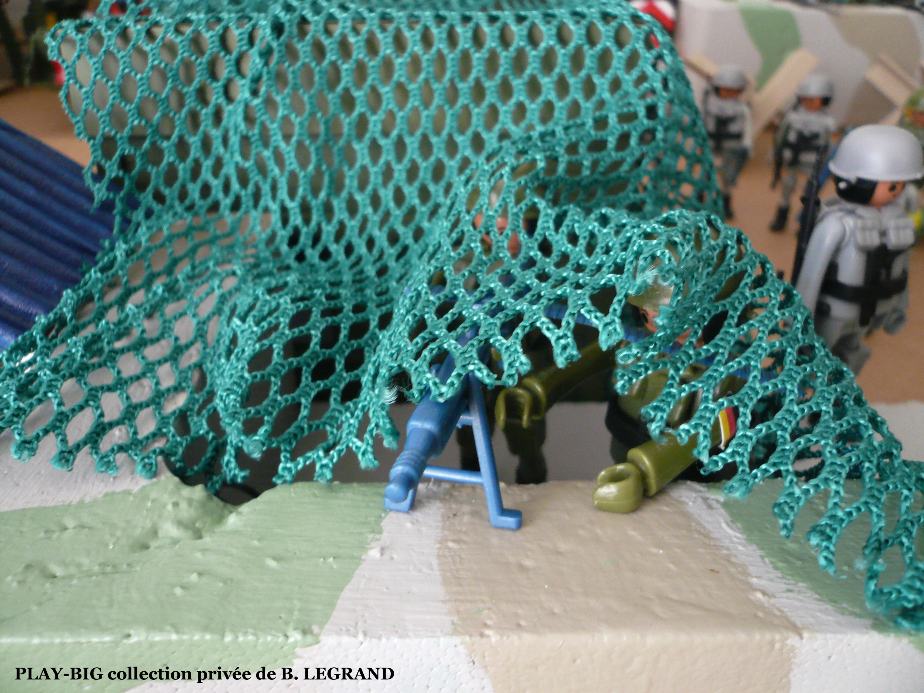 Les militaires detail 5