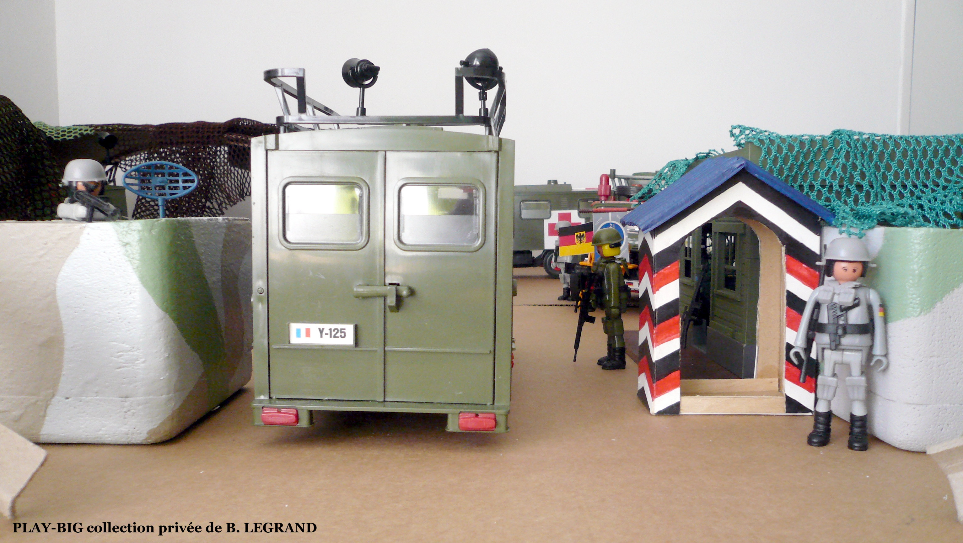 Les militaires la base militaire 8