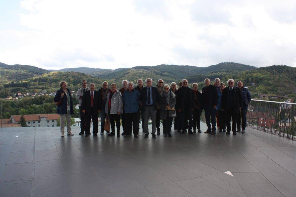 Groupe a l exterieur
