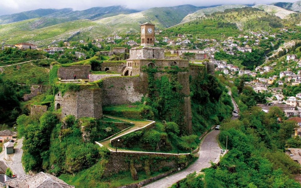 Gjirokaster 1 min o9g2tgv0nmiv8hzelutv76an3xsvgheg8klns22b8w