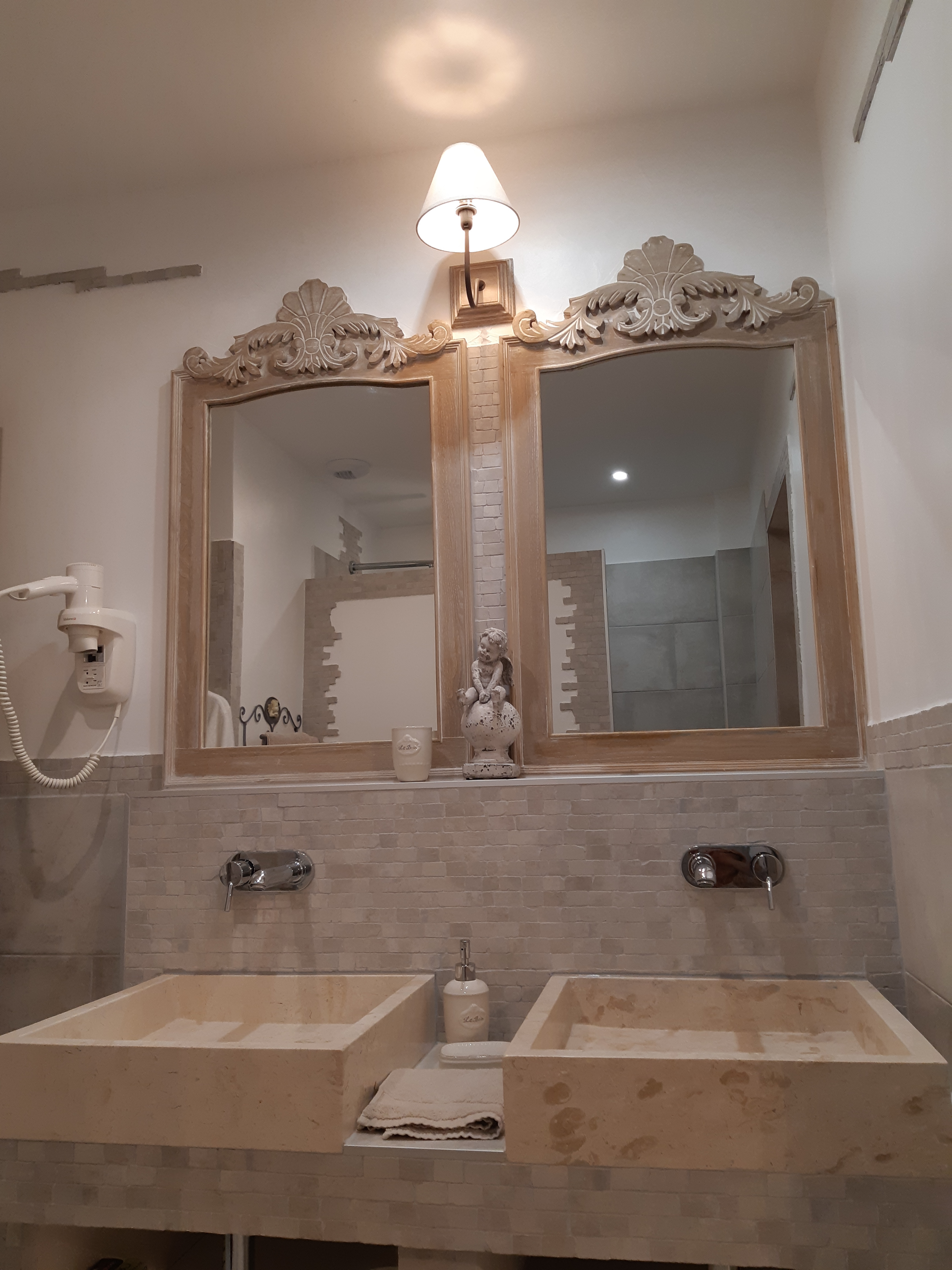 Double vasque marbre chambre provence villa la licorne
