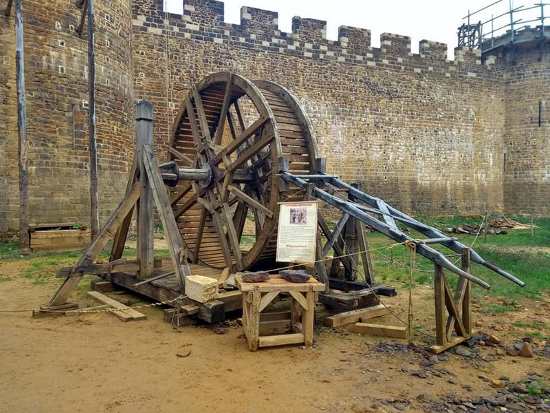 74395417 10220143698363473 3977862872624529408 n