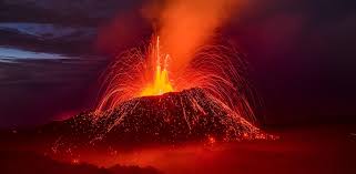 Piton de la Fournaise - un des plus actifs au monde