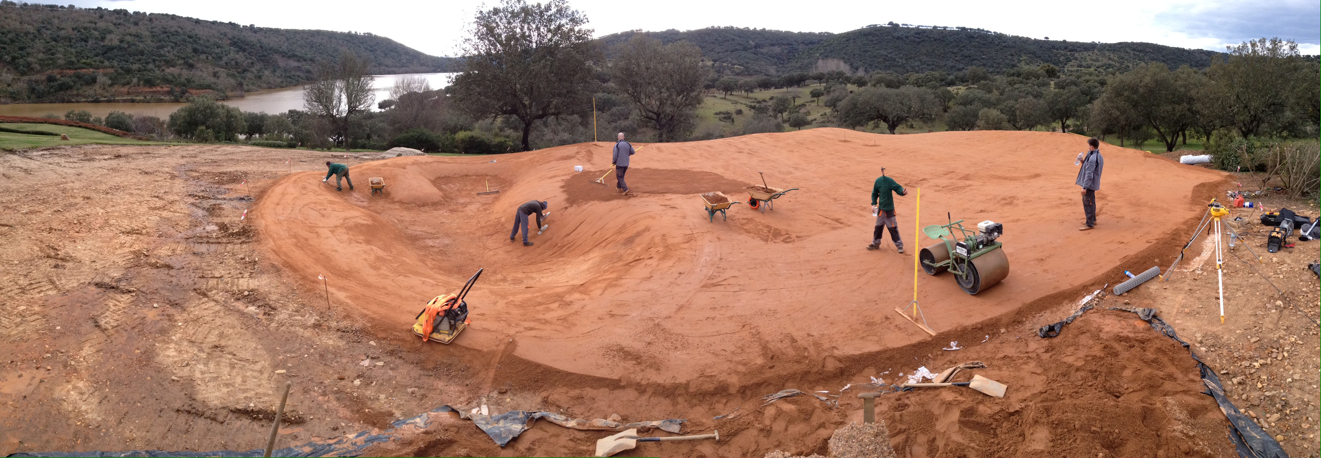 Green synthétique, Sous construction réalisée par The Golf Company