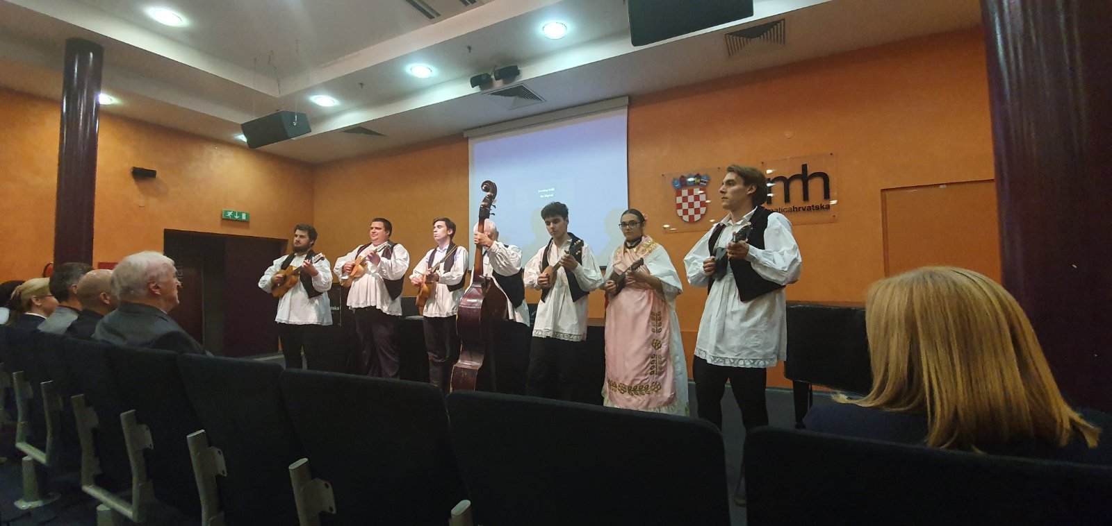Susret u matici tambura i hkud a eljezni ar