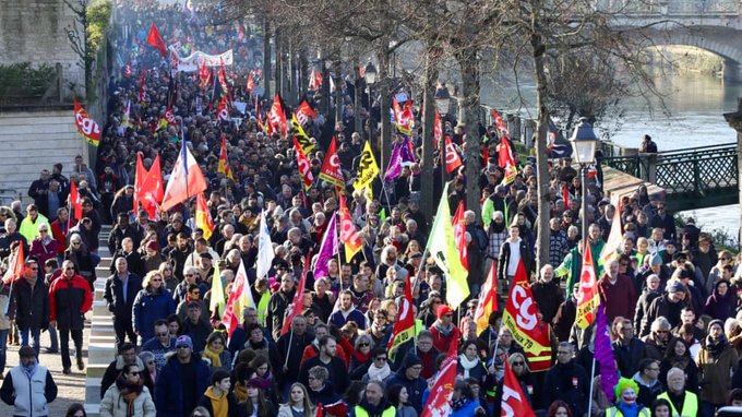 Greve du 5decembre la mobilisation en deux sevres au fil de la journee