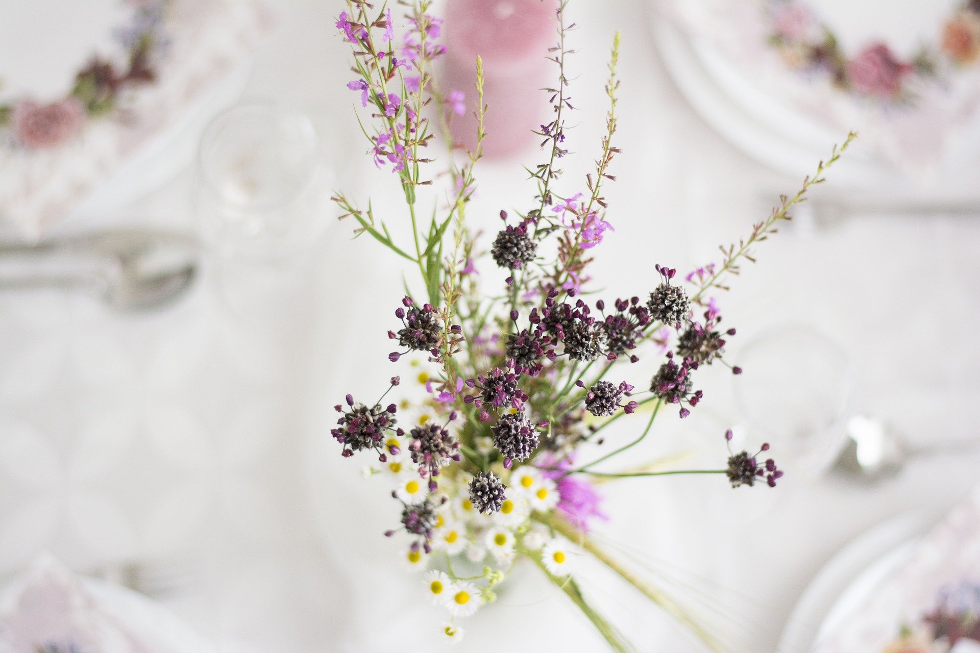 organisation de mariage, Wedding planner dans le Cher et la Nièvre. Formule Conseils, Sur mesure ou Coordination de Jour ou encore Organisation complète de mariage. 