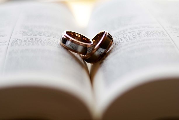 Cérémonie laique de mariage dans le Cer et la Nièvre, formule sans officiant, formule officiant de cérémonie laique, conseils