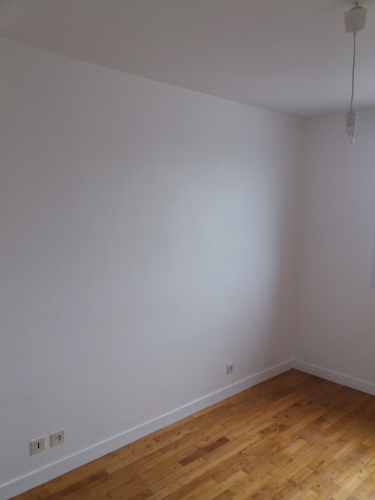 Sangare peinture piece vide mur blanc