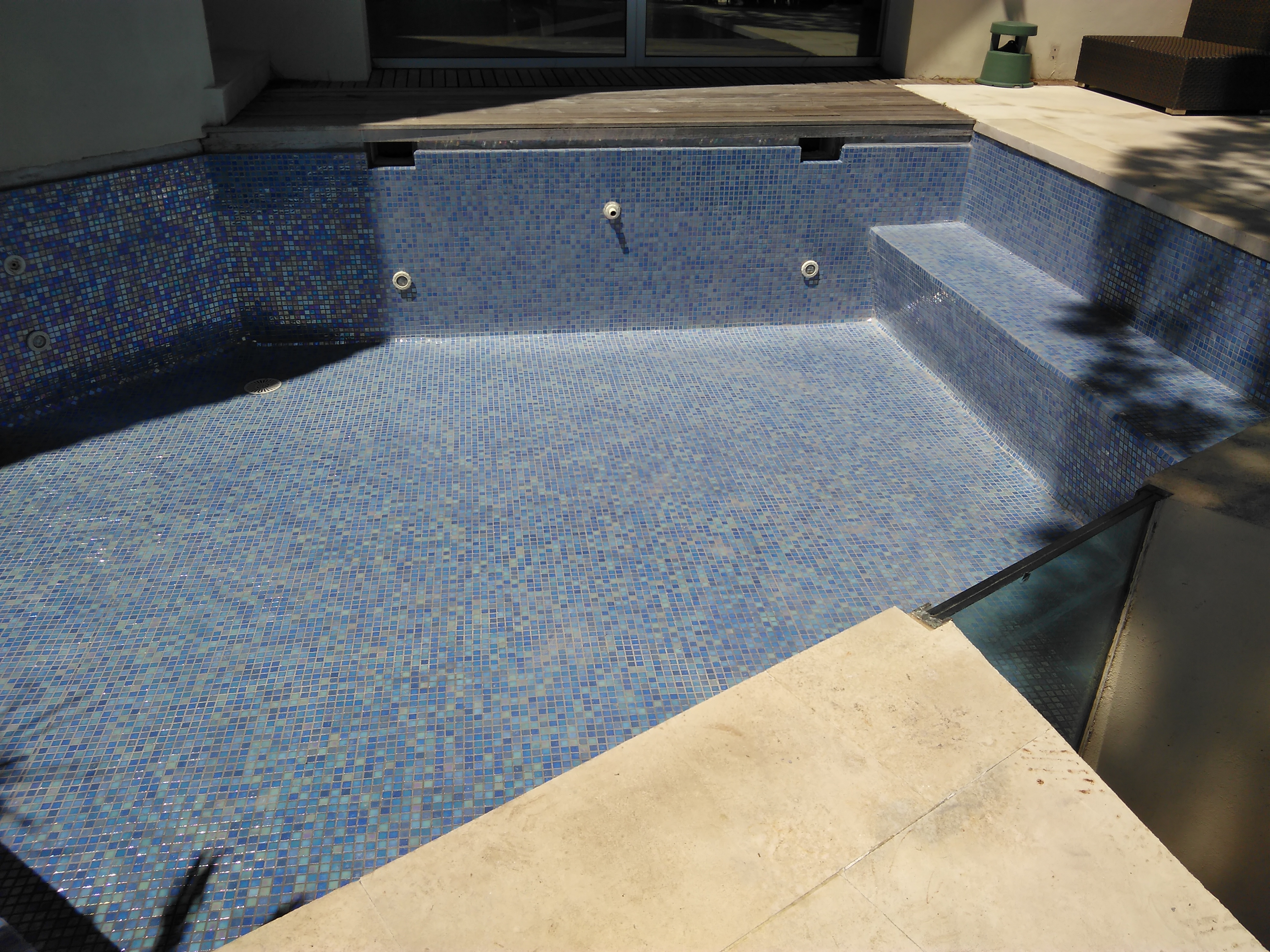 Carrelage piscine port grimaud