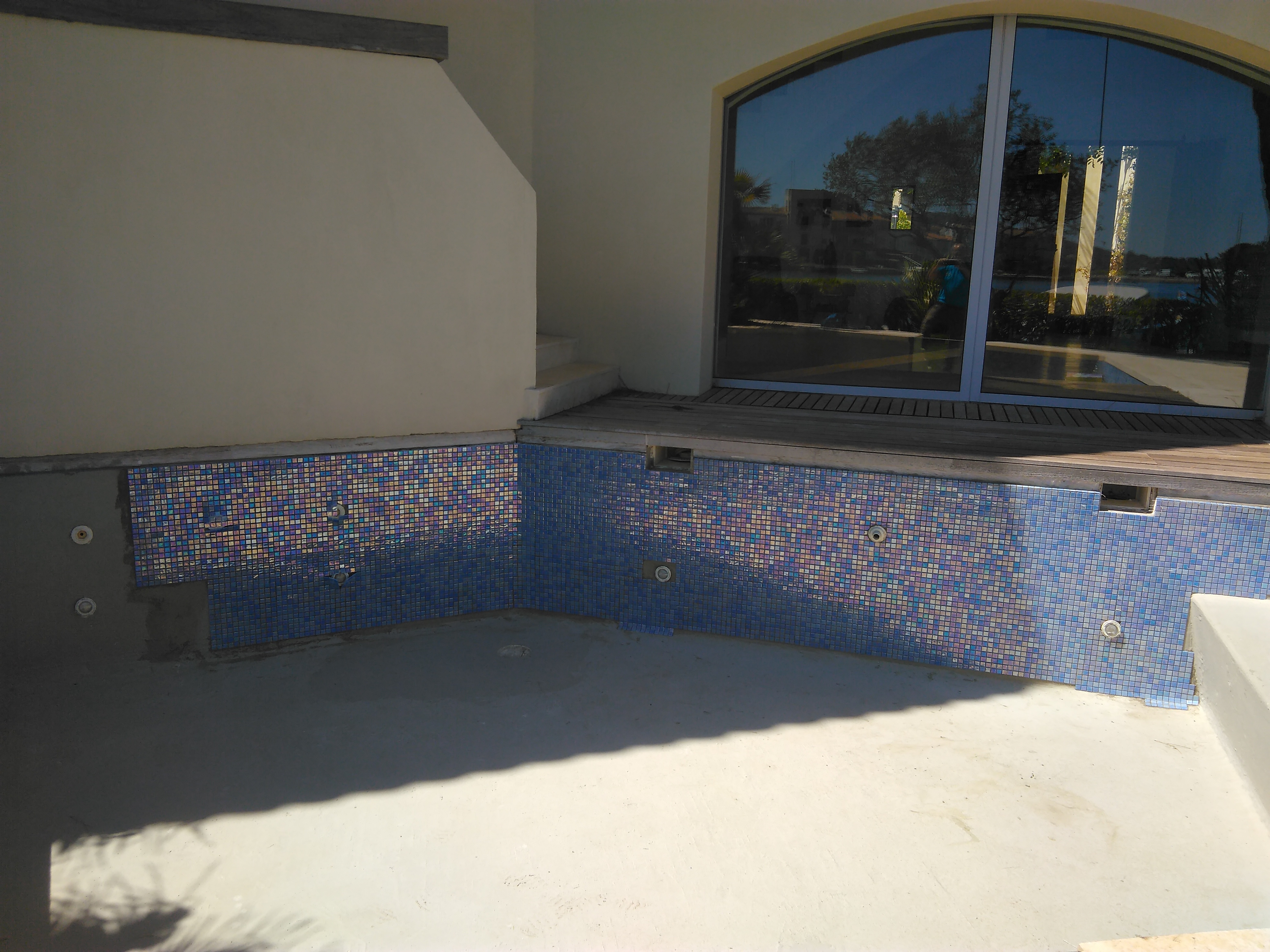 Pool staging port grimaud