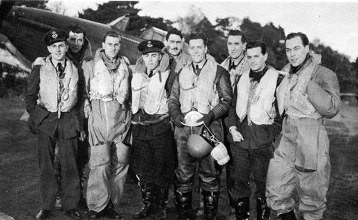 257 Squadron group2 opt