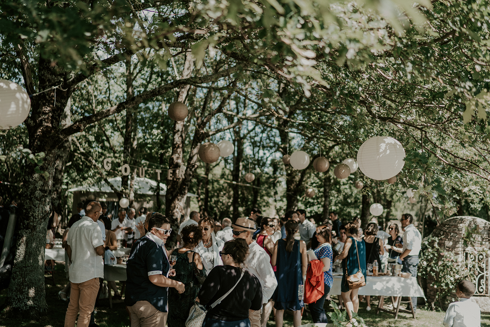 Goûter de Mariage dans le sous bois près des Lodges
