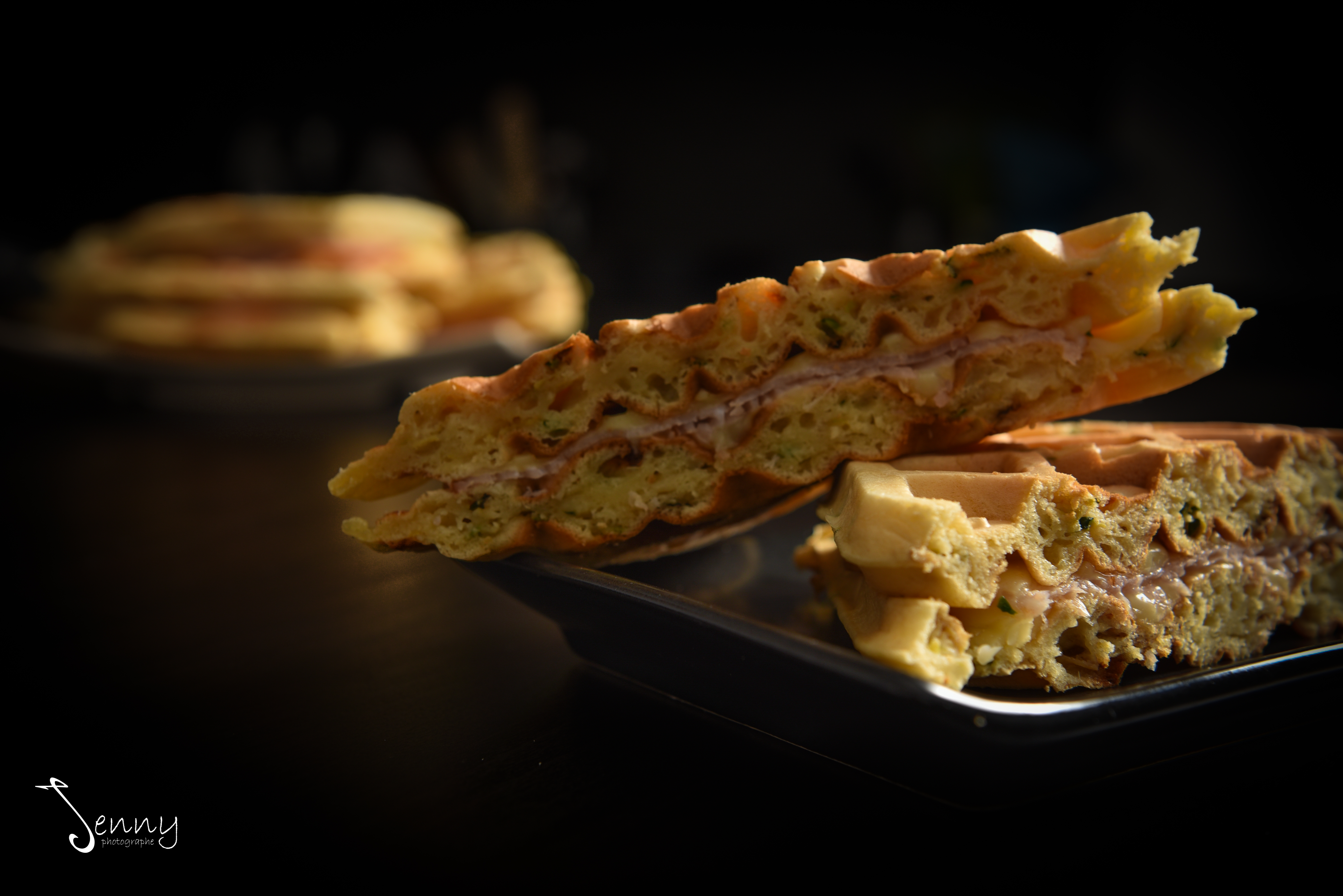 Croque-monsieurs de gaufres salées