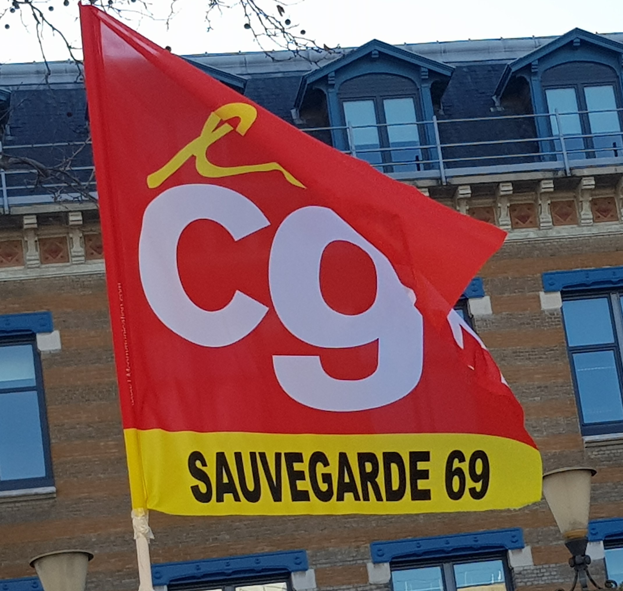 Drapeaux CGT S69