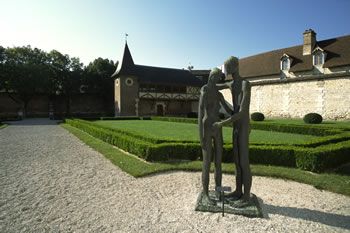 Viens, on va flâner au jardin du musée d'Art moderne de Troyes !