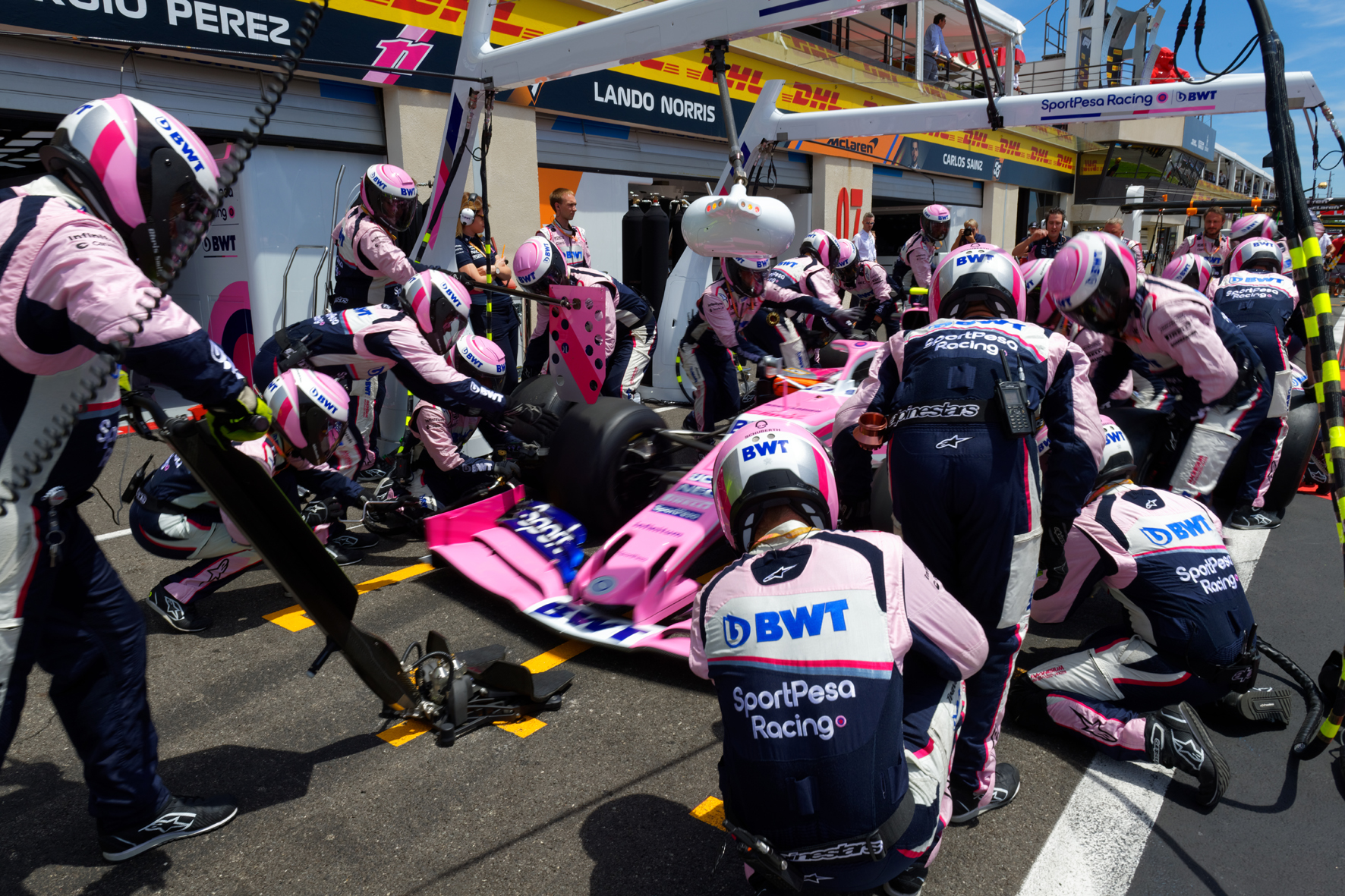 Lc2019 pitlane1