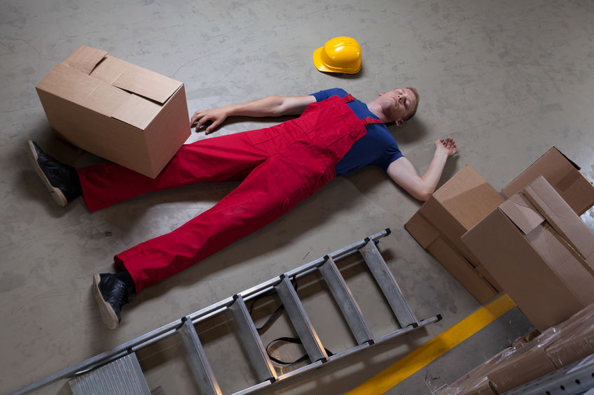Photo homme accident usine