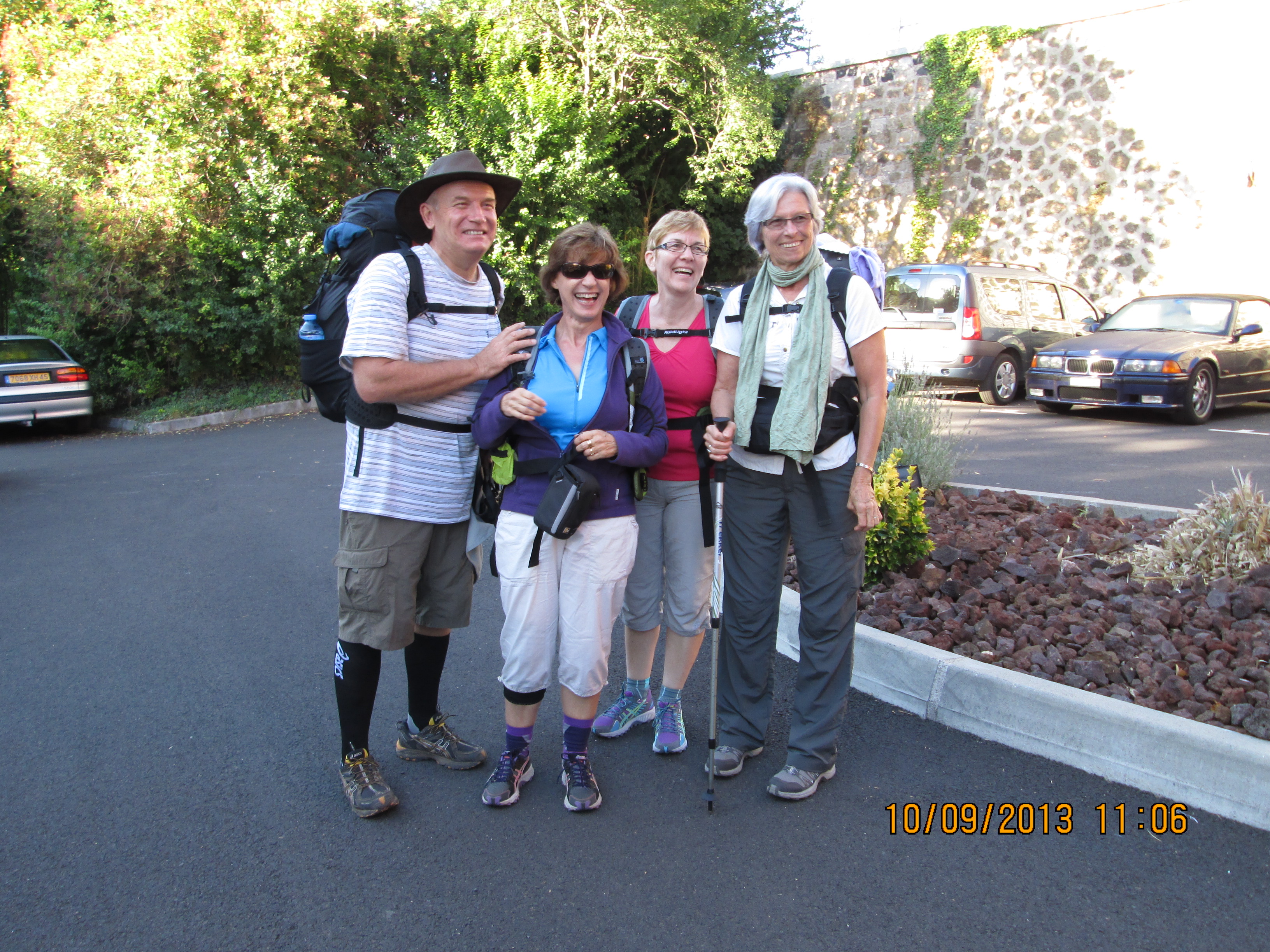1 2013 depart du puy en velay 4 pelerins prets pour cette grande aventure