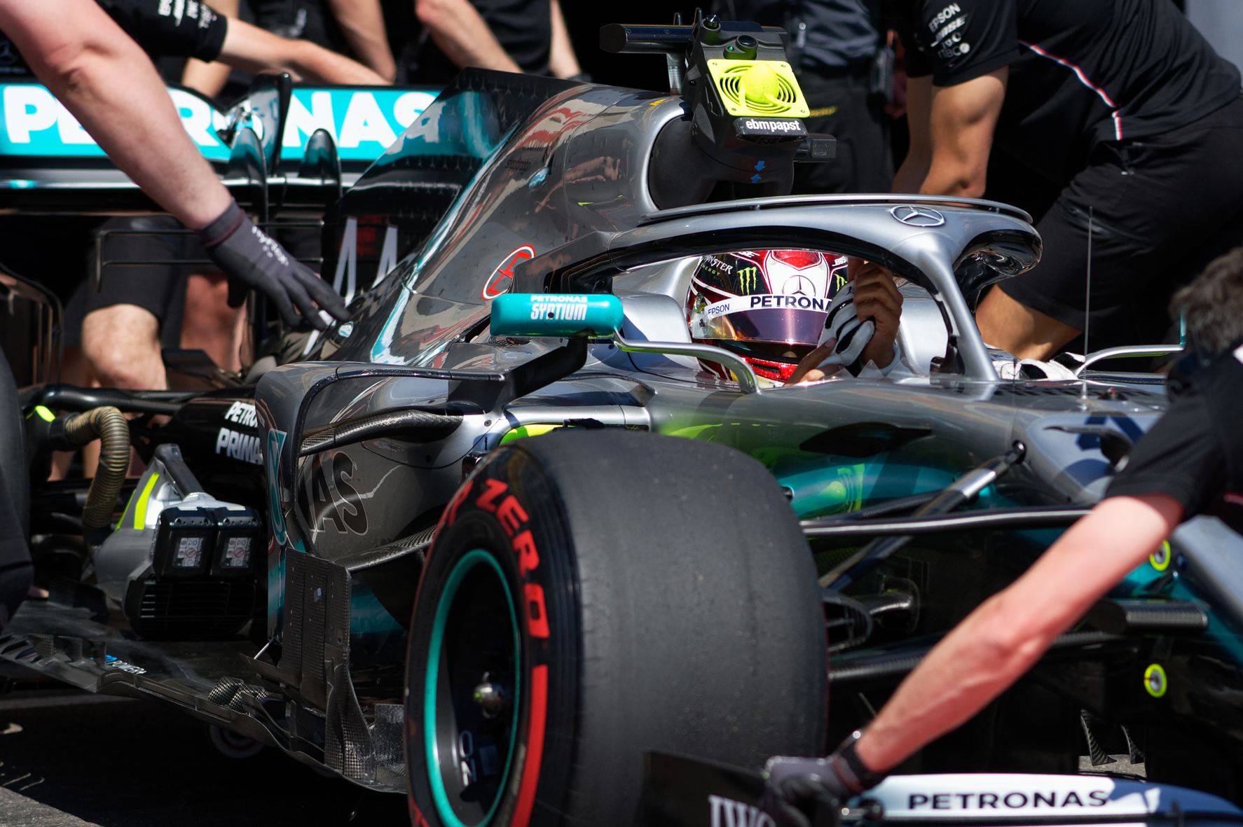 Lc2019 pitlane10
