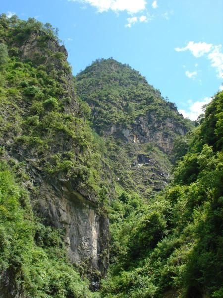 Les rives de la Salouen dans le Yunnan