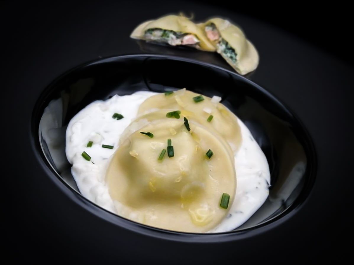 Ravioles de saumon à la ricotta et aux épinards
