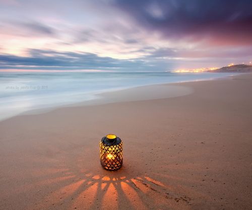 Lanterne sur la plage