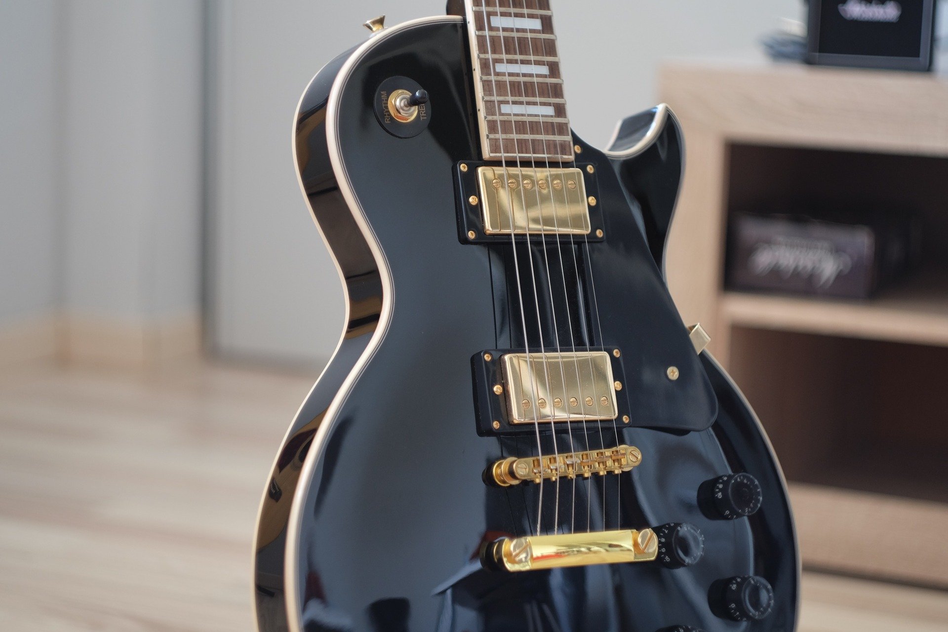 Guitar 1245903 1920