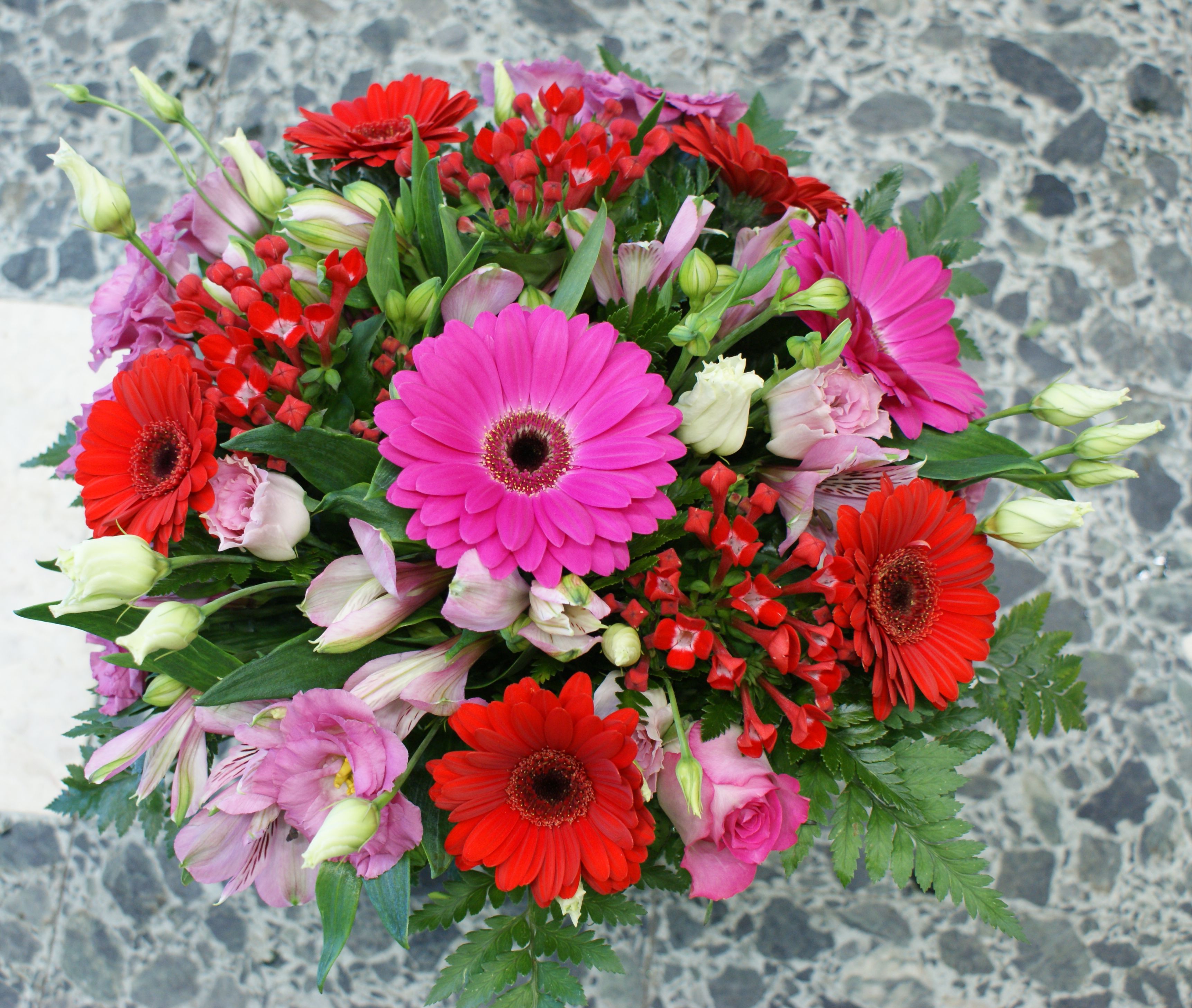 Bouquer rouge et rose 25 