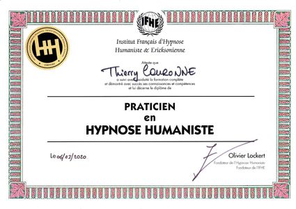 T couronne diplome praticien hypnose humaniste