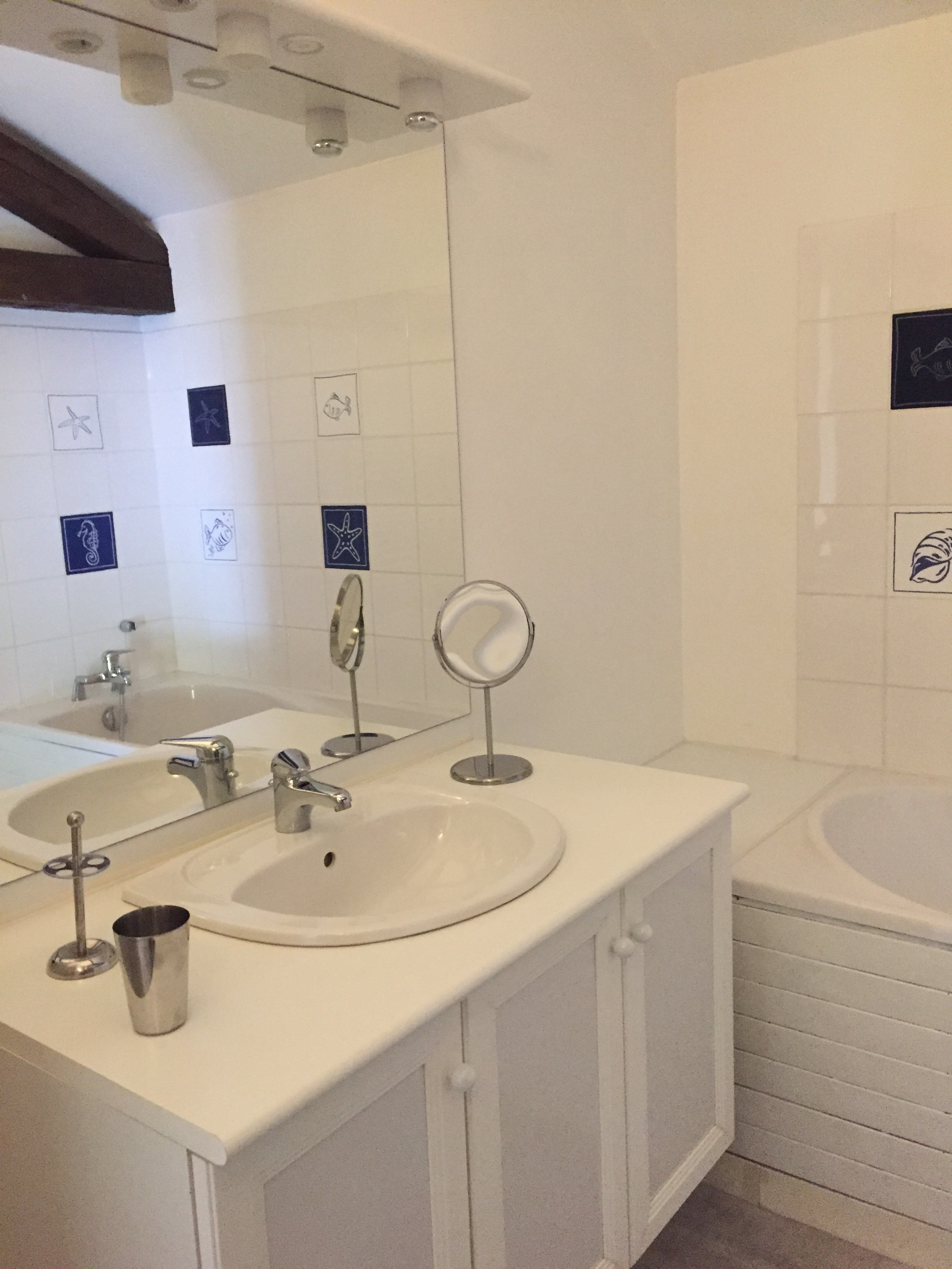 Fermesallebains1