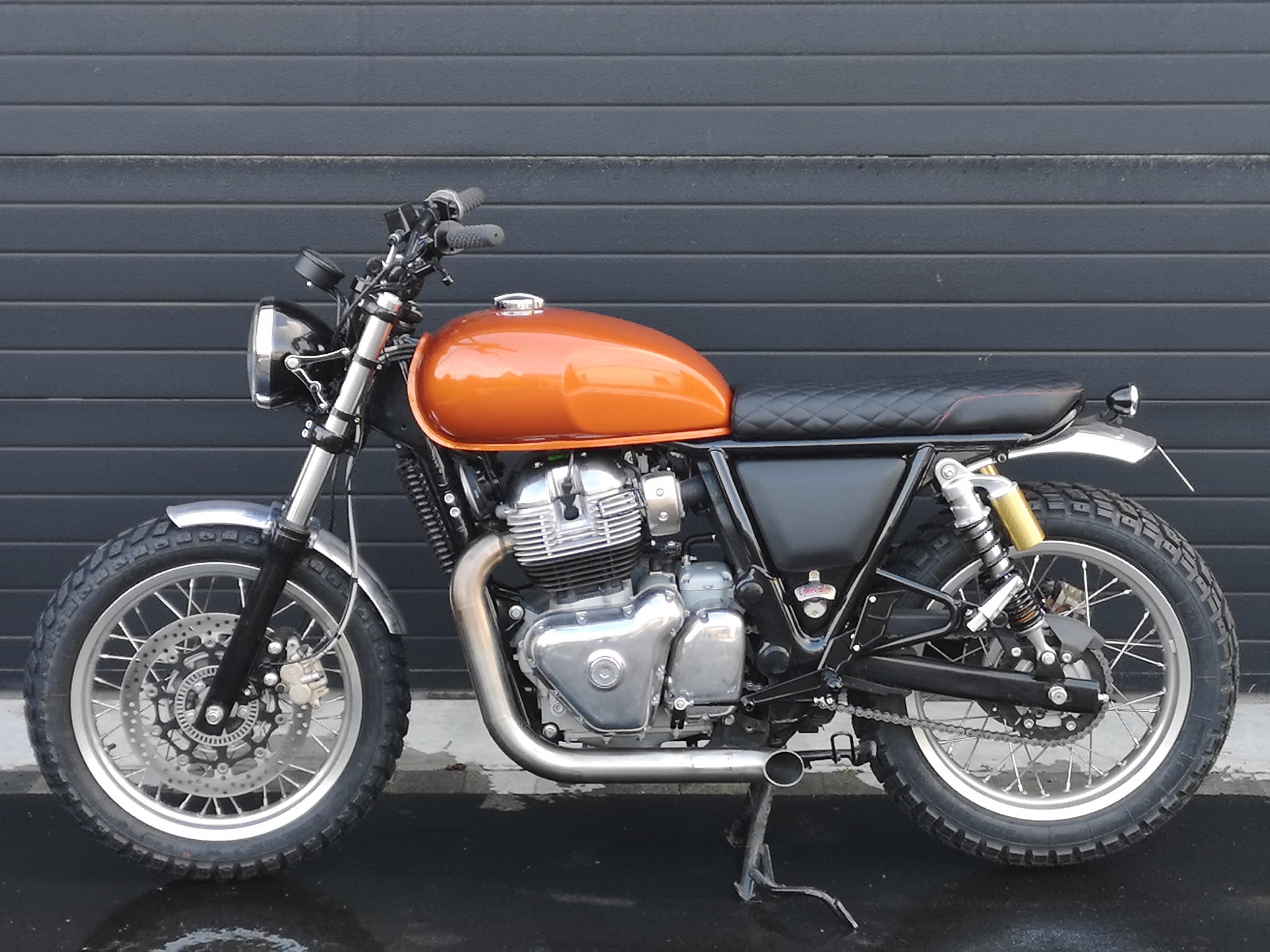 Enfield Lysmotorcycles 1